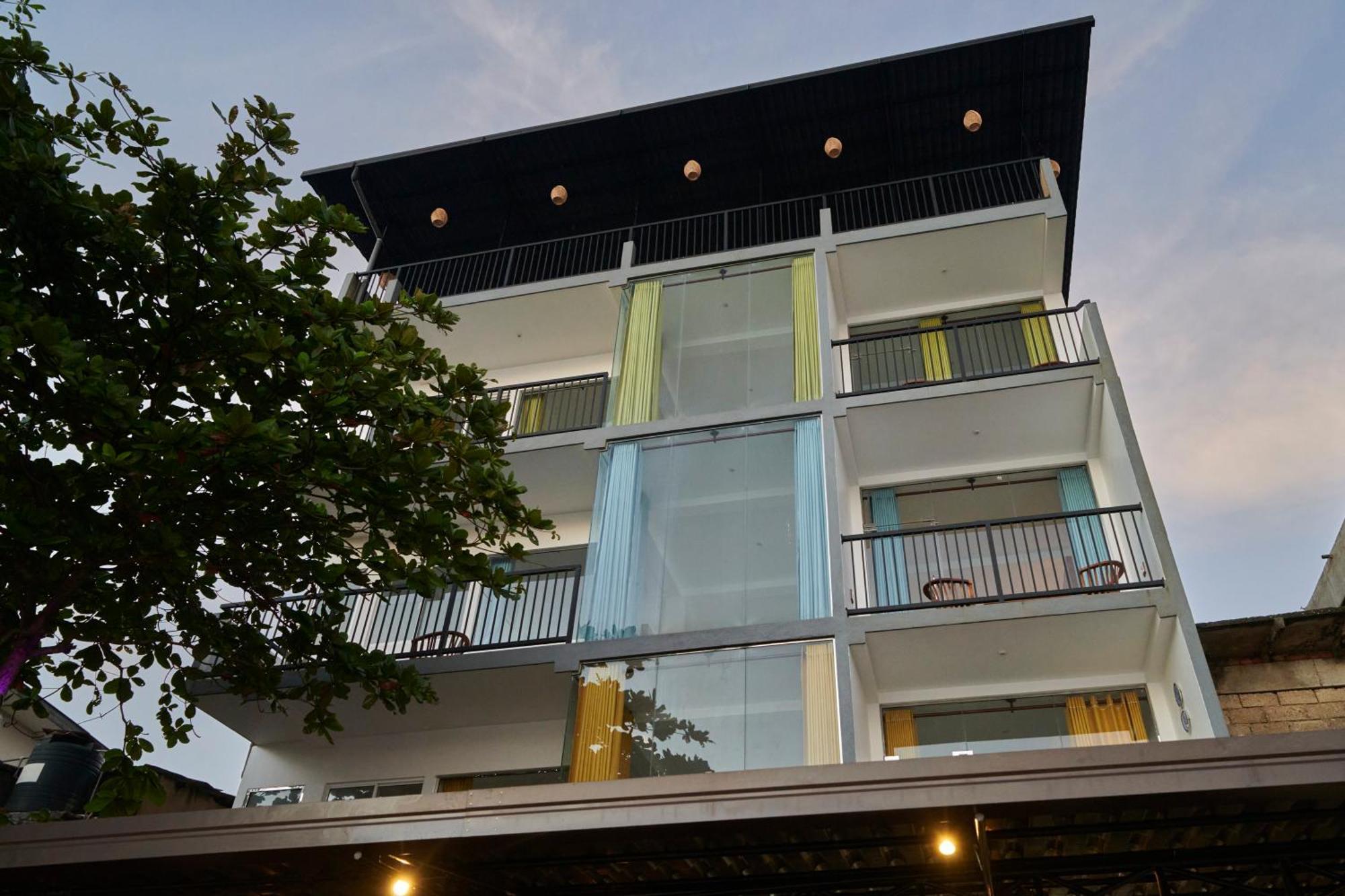 Kings Bay Beach Resort Galle Bagian luar foto
