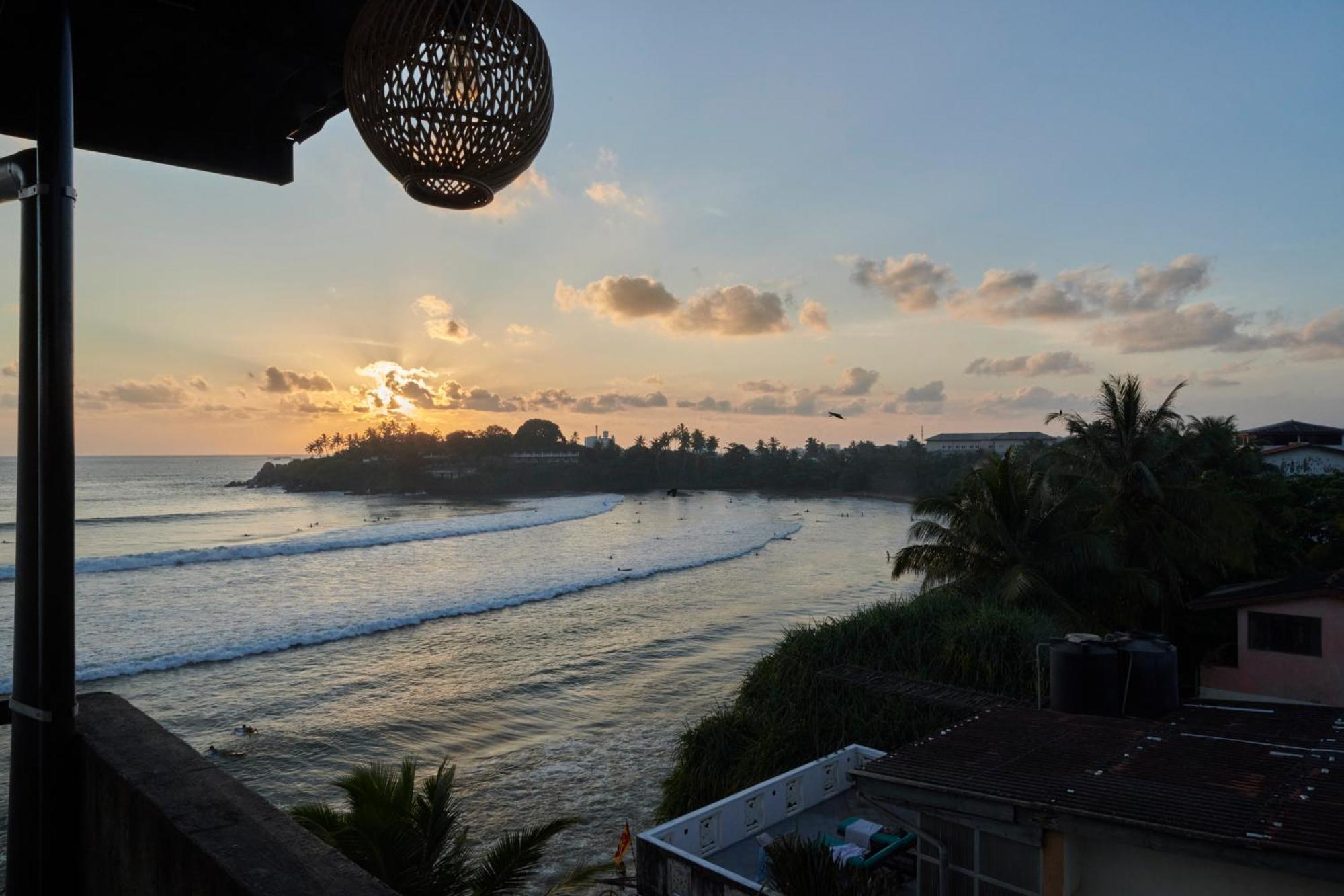 Kings Bay Beach Resort Galle Bagian luar foto