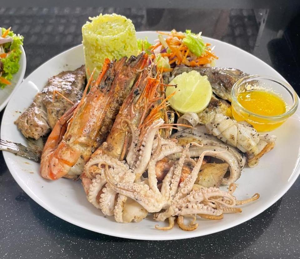 Kings Bay Beach Resort Galle Bagian luar foto