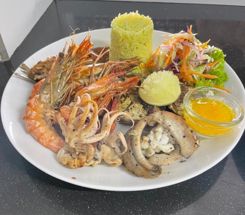 Kings Bay Beach Resort Galle Bagian luar foto